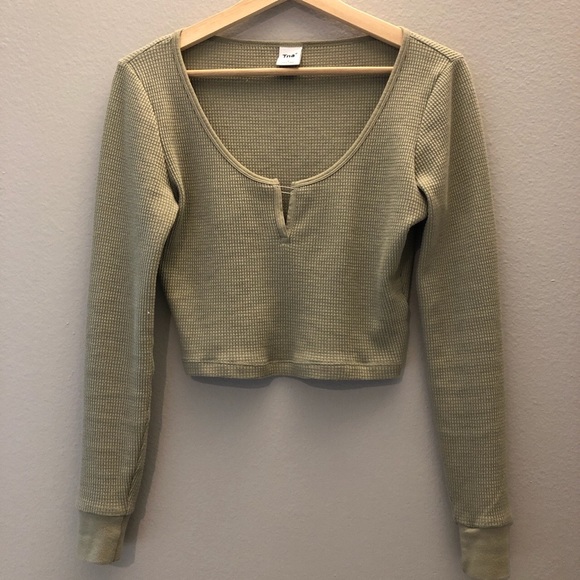 Aritzia tna thermal long sleeve in sage green - Picture 1 of 1